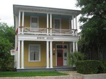 Arbor House Suites Bed And Breakfast San Antonio Zewnętrze zdjęcie